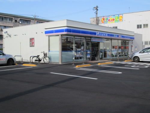 コンビニ　ローソン 福井御幸三丁目（コンビニ）まで250m