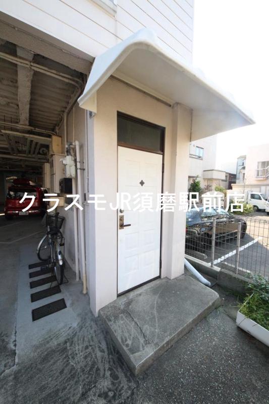 エントランス　安心のオートロックです。