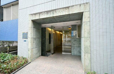 エントランス　毎日通るエントランスはこのようになっています