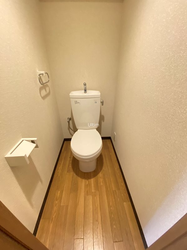トイレ　※同タイプの他のお部屋です