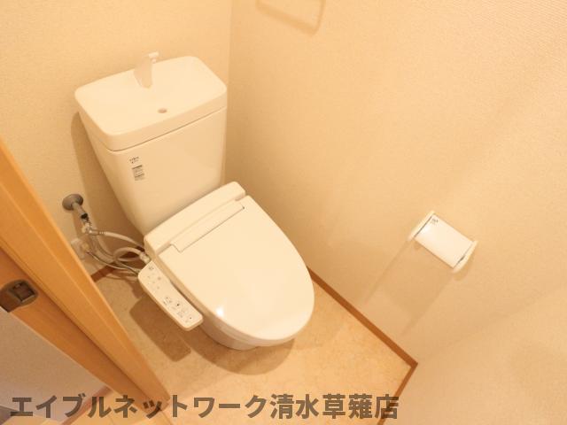 トイレ　トイレもきれいです