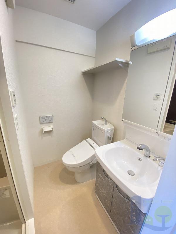 洗面設備　別部屋の参考写真