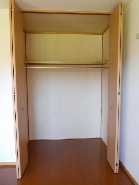 収納　写真は105号室です（参考）