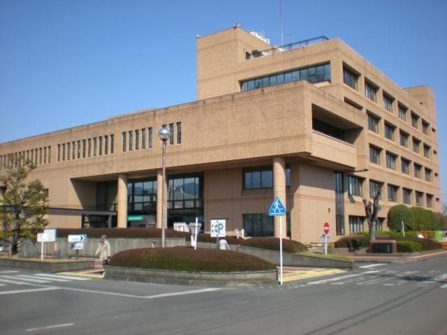 役所　伊勢原市役所（役所）まで1609m
