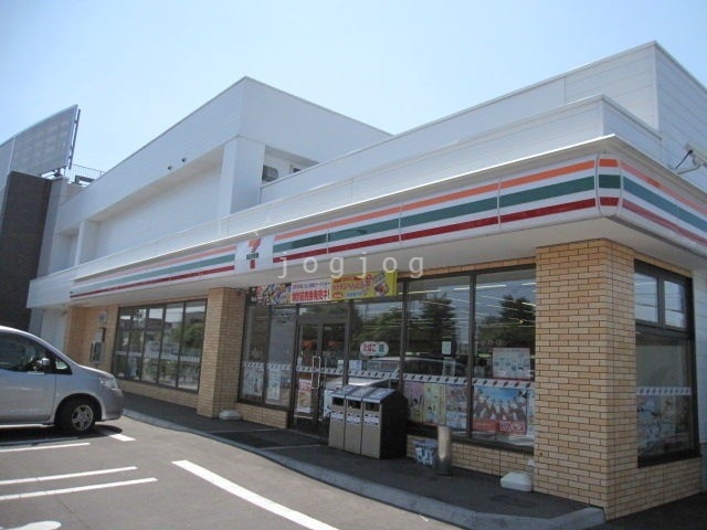 コンビニ　セブンイレブン札幌新琴似5条店（コンビニ）まで487m