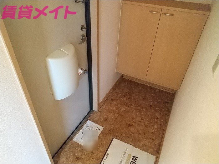 玄関　同一モデル写真
