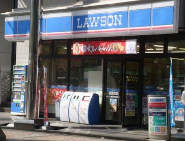 コンビニ　ローソン 本郷一丁目店（コンビニ）まで129m