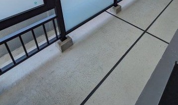 バルコニー　開放的で明るい空間を演出してくれるバルコニーです