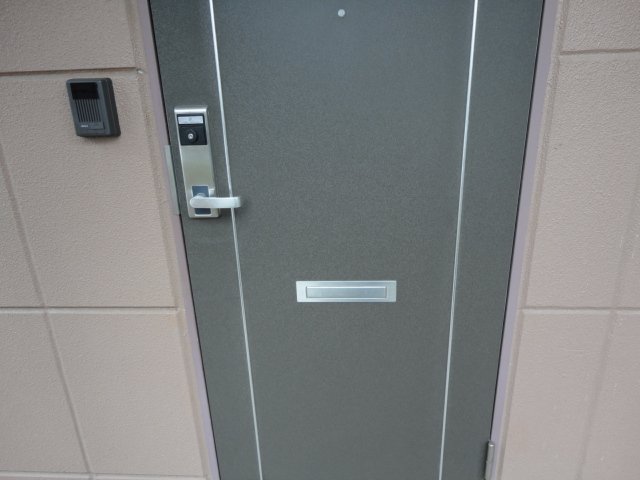 玄関　玄関ドア
