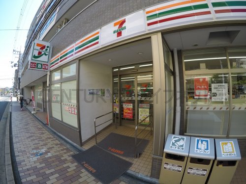 コンビニ　セブンイレブン 吹田広芝町店（コンビニ）まで168m