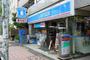 コンビニ　ローソン港赤坂九丁目店（コンビニ）まで68m