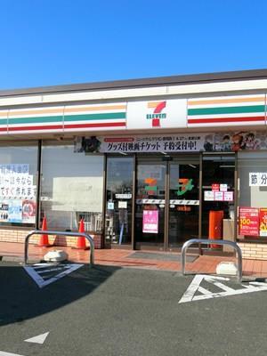 コンビニ　セブン-イレブン 豊橋二川店（コンビニ）まで1200m
