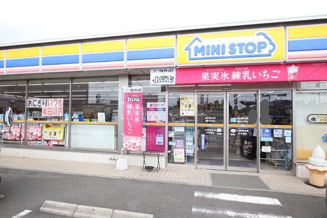 コンビニ　ミニストップ（コンビニ）まで600m