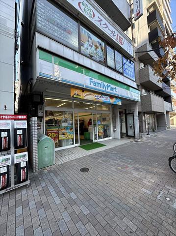 コンビニ　ファミリーマート菊川一丁目店（コンビニ）まで244m