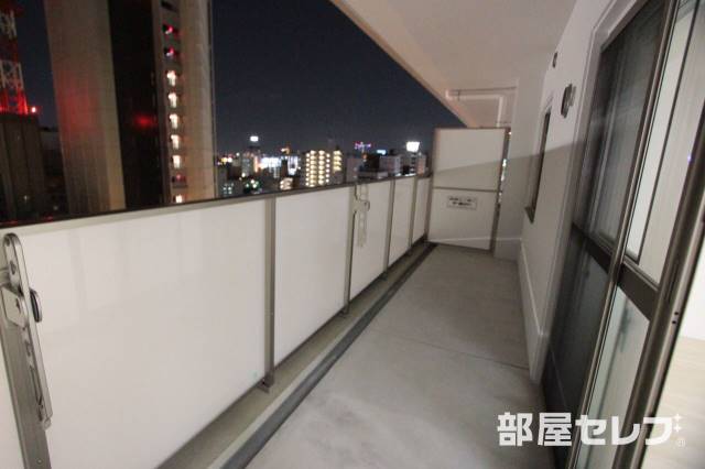 バルコニー　広く使えるバルコニー
