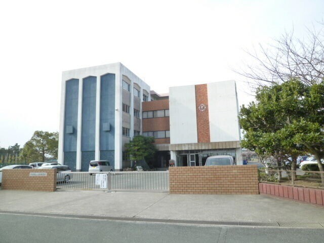 中学校　浜松市立三方原中学校（中学校）まで1679m