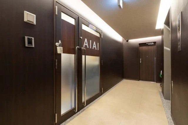 幼稚園・保育園　ＡＩＡＩ　ＮＵＲＳＥＲＹ本町（幼稚園・保育園）まで191m