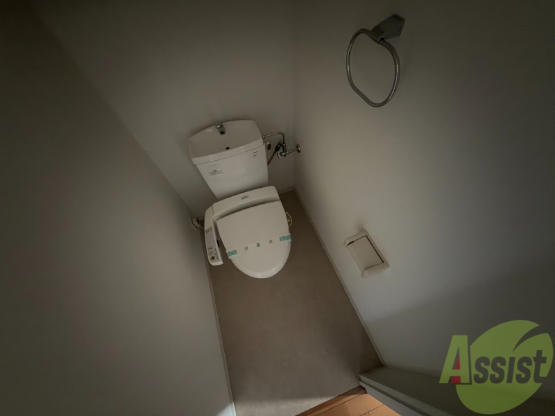 トイレ　トイレです。ウォシュレット付を探している方、おすすめです。