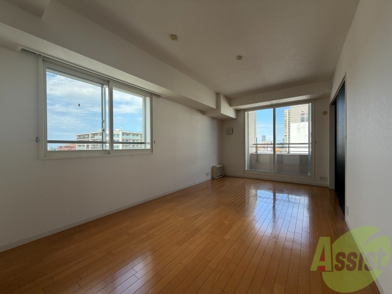 居室・リビング　明るいお部屋は気持ちよく過ごせそうですね。