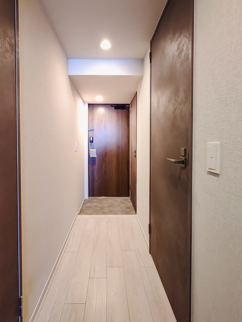 玄関　※写真は同タイプ住戸です。