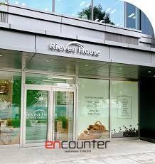 コンビニ　リーベンハウス東京三田ガーデンタワー店（コンビニ）まで100m