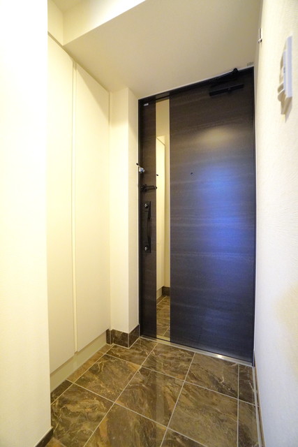 玄関　※写真は同タイプ住戸です。