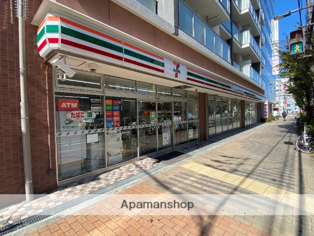 コンビニ　セブンイレブン（コンビニ）まで542m