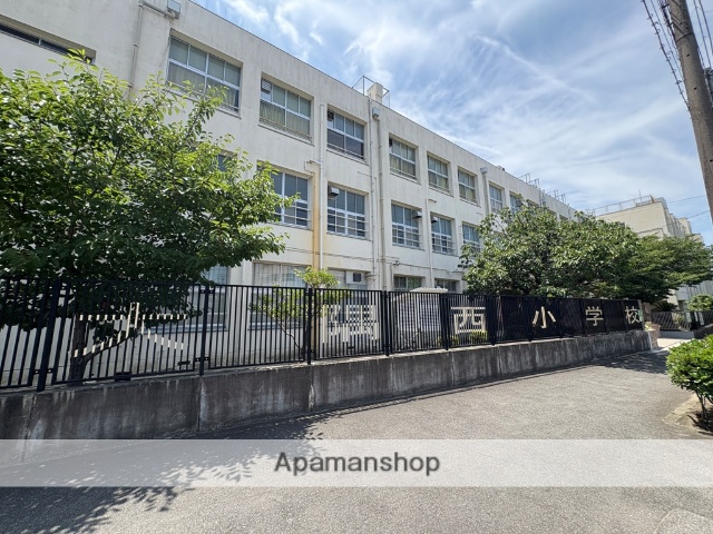 小学校　大隅西小学校（小学校）まで852m