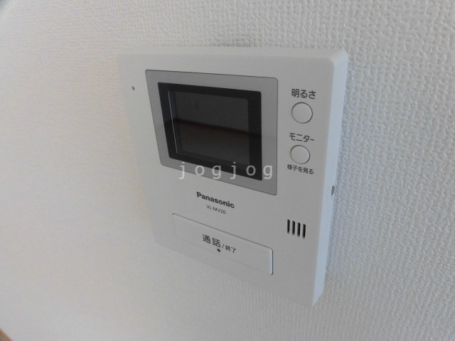 セキュリティ　モニター付きインターホンで来客確認も安心です！