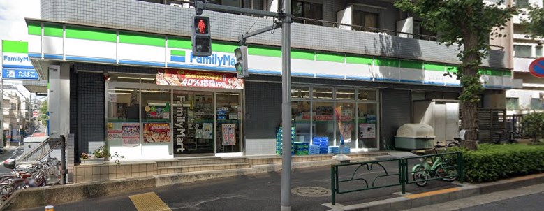 コンビニ　ファミリーマート 金井窪山手通り店（コンビニ）まで386m