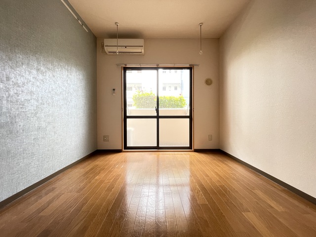 居室・リビング　別部屋参照・．１０６号室を利用中※現況優先