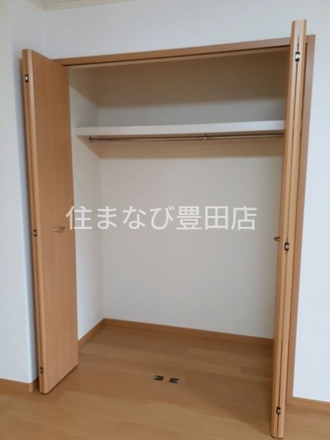 収納　同型タイプ