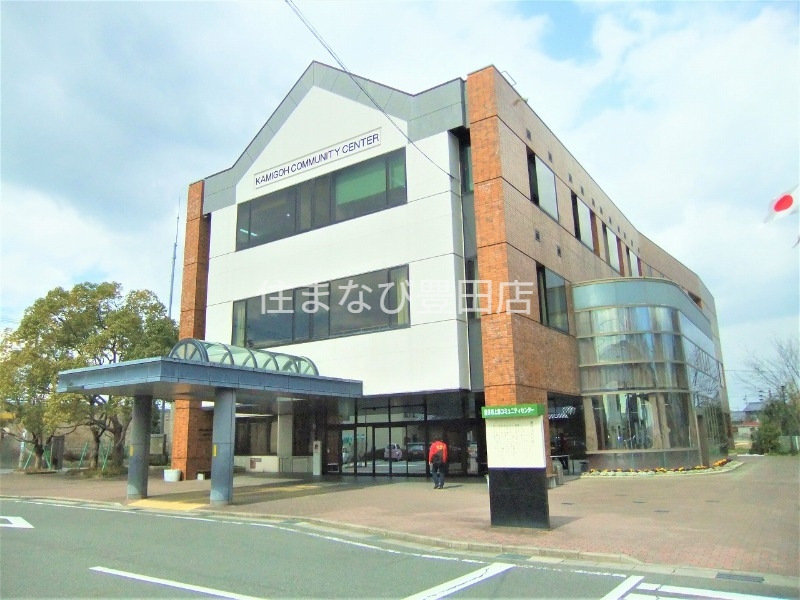 役所　豊田市役所上郷支所（役所）まで943m