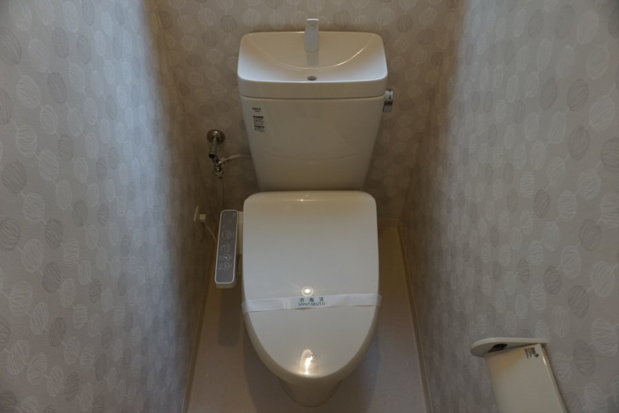トイレ　別号室のお写真です