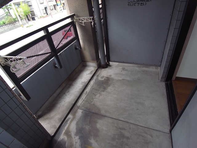 バルコニー　広さのあるバルコニーです