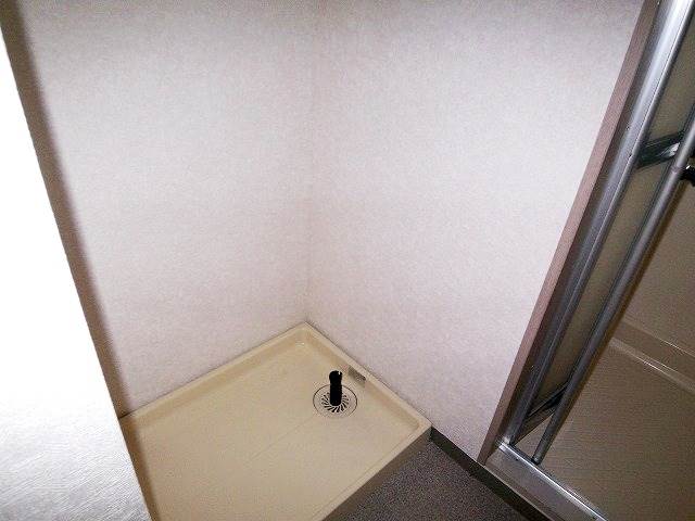 その他　室内洗濯機置き場で雨の日も安心