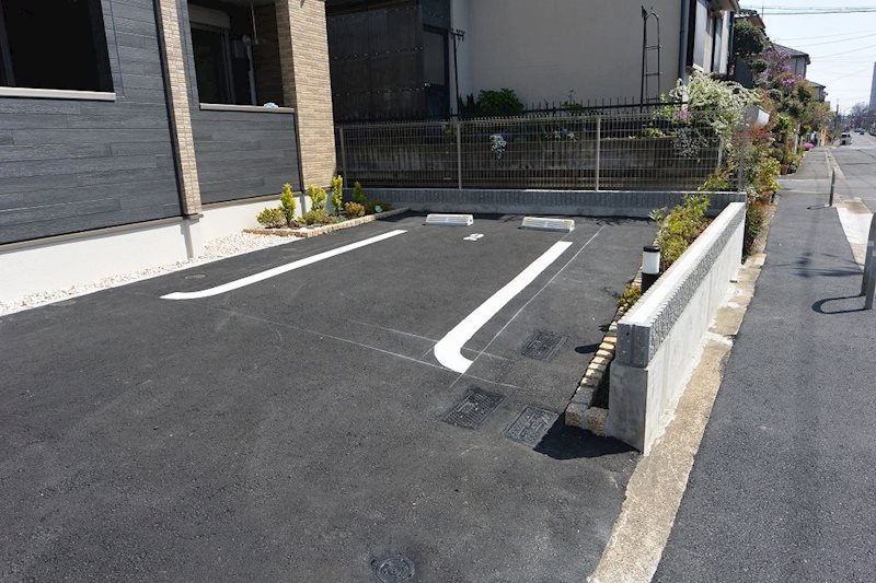 駐車場　駐車場