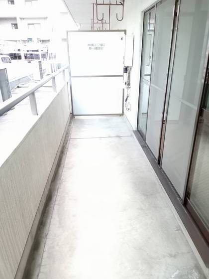 バルコニー　※別号室の写真です。