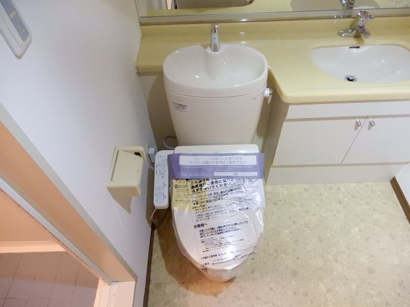 トイレ　※別室参考写真