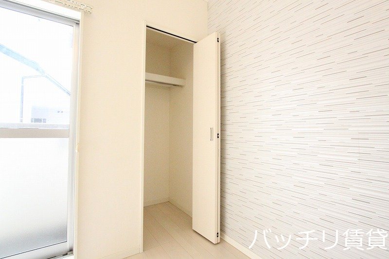 収納　別号室タイプの為、現状を優先致します。