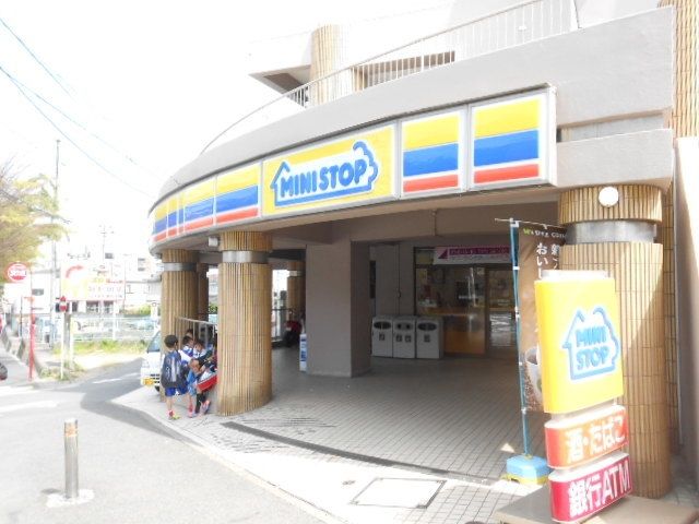 コンビニ　ミニストップ屏風ケ浦店（コンビニ）まで1076m