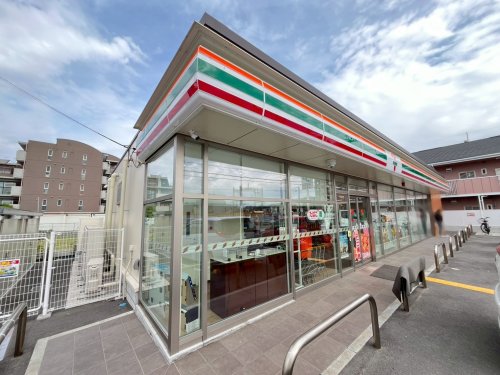 コンビニ　セブンイレブン尼崎武庫町４丁目店（コンビニ）まで206m