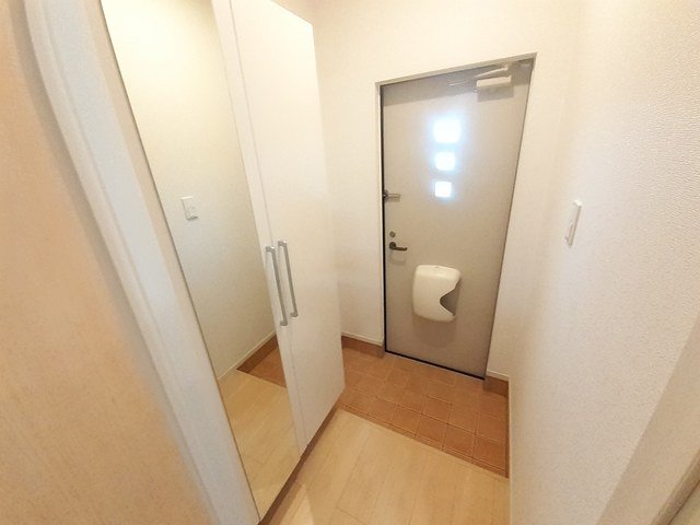 玄関　ゆったりとした玄関です