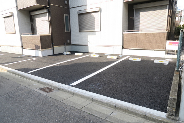 駐車場　敷地内に駐車場あります♪※要空き確認。