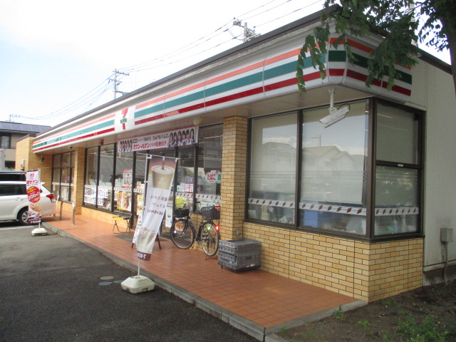 コンビニ　セブンイレブン 泉塚店（コンビニ）まで1121m