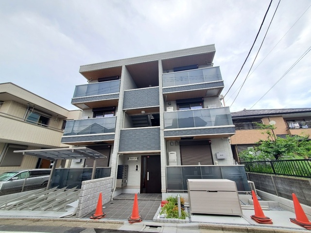 建物外観　建築中（２０２５年６月７日撮影）