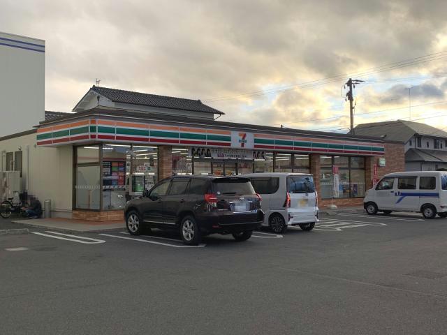 コンビニ　セブンイレブン郡山桑野3丁目店（コンビニ）まで324m