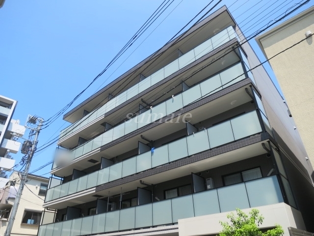 建物外観　安心の鉄筋コンクリート造です☆