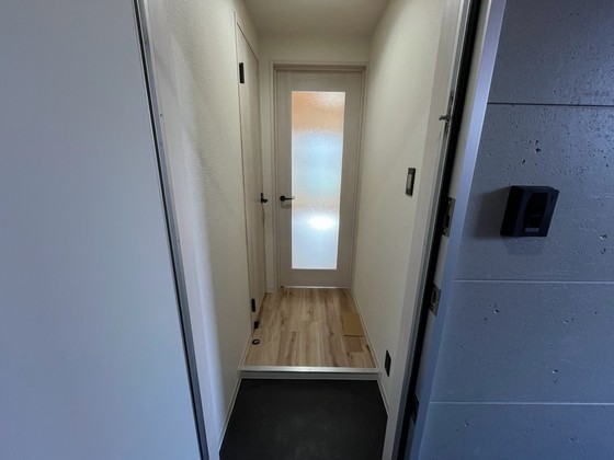 玄関　※別部屋の写真です