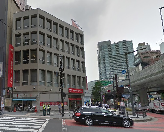 銀行　三菱東京UFJ銀行六本木支店（銀行）まで675m